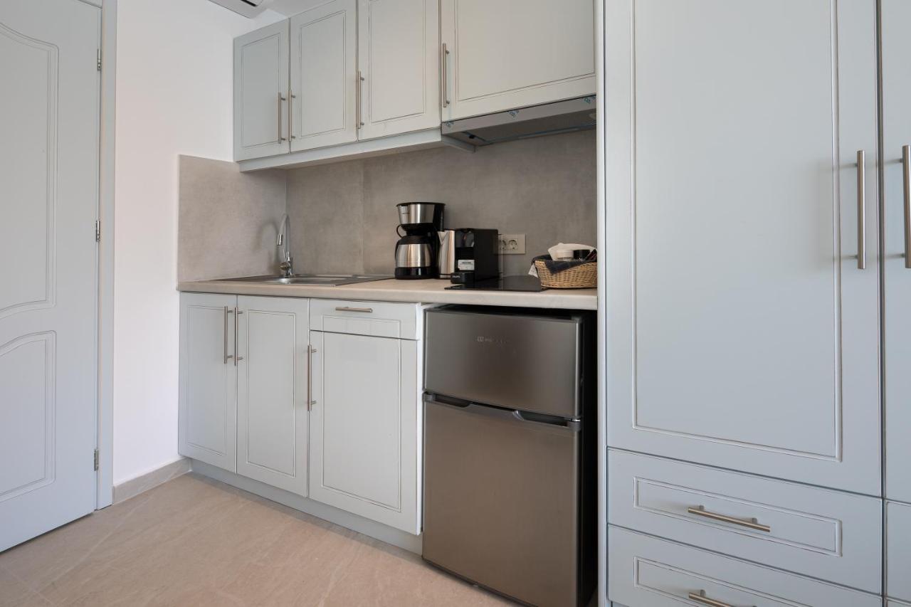 Molos Apartments Лутрон Экстерьер фото